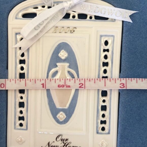 WEDGWOOD 2006 Our New Home Porcelain Ornament IOB - Picture 5 of 16